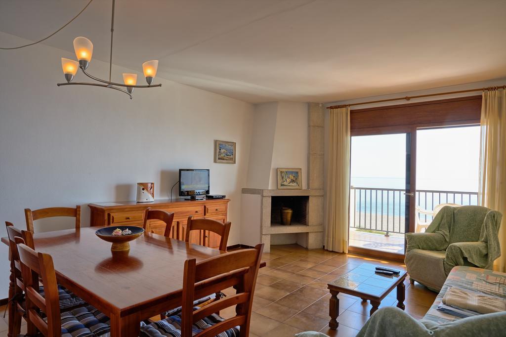Apartaments Les Dunes بالس الغرفة الصورة